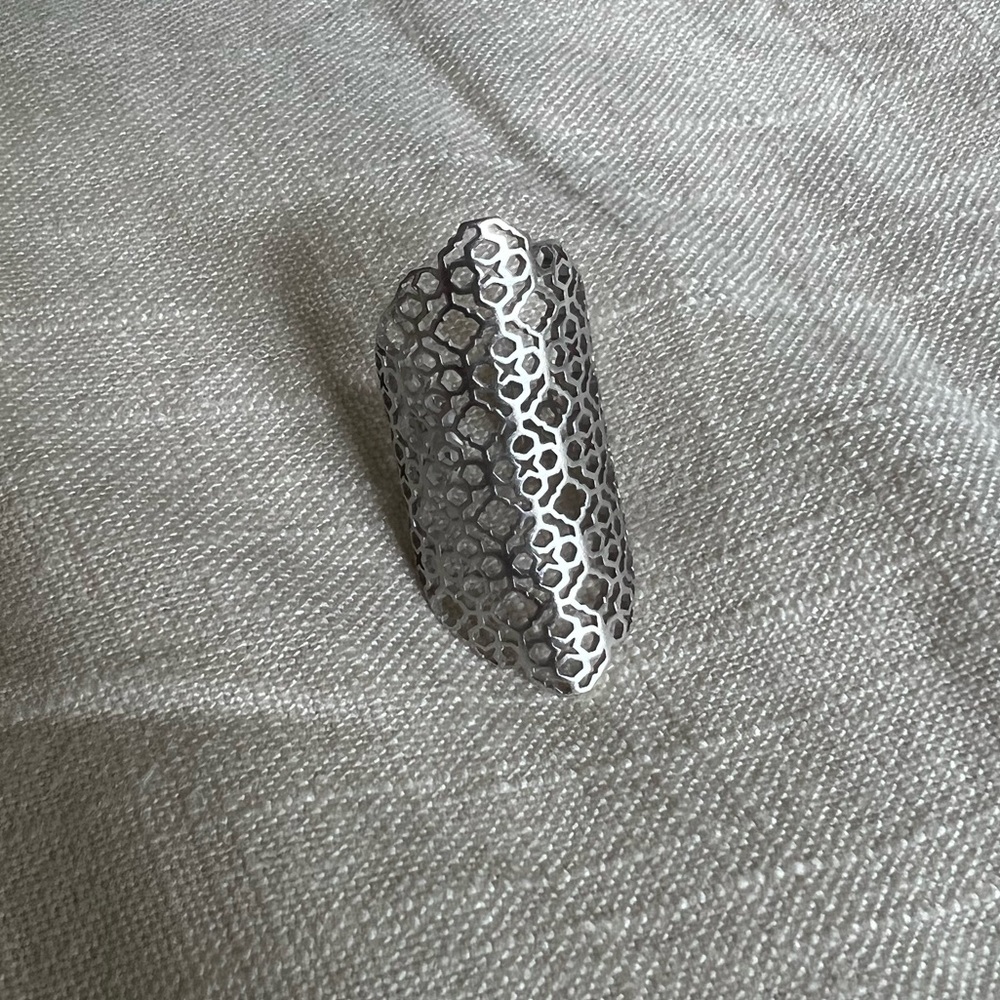 Boone Ring (original) in Rhodium - Kendra Scott